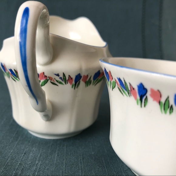 💜 3/$15 Vintage Adderley cream & sugar set - Picture 3 of 9